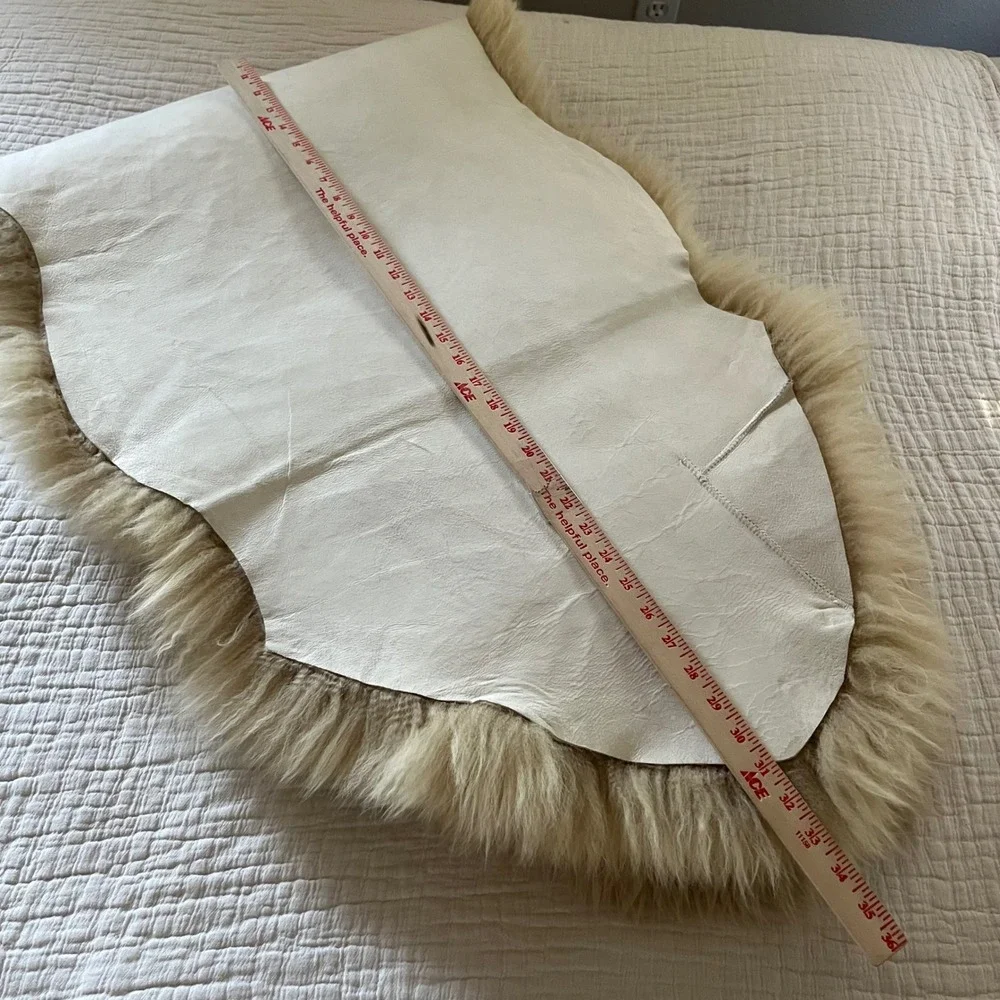 Natural Sheep Skin Rug - Picture 2 of 5